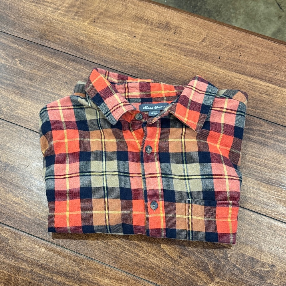 Men’s Eddie Bauer Plaid Button-Up Flannel